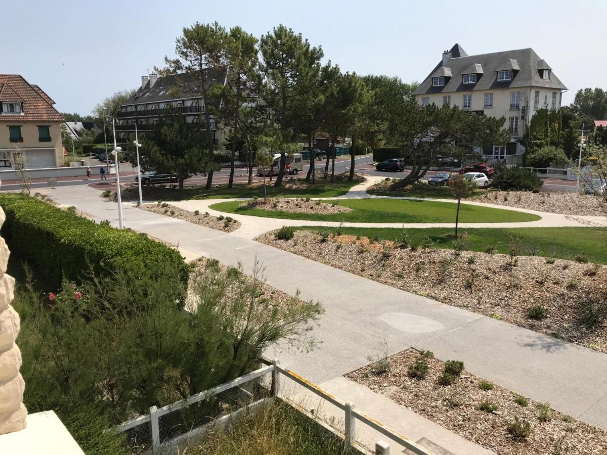 Les Alises Apartment Merville-Franceville-Plage Luaran gambar