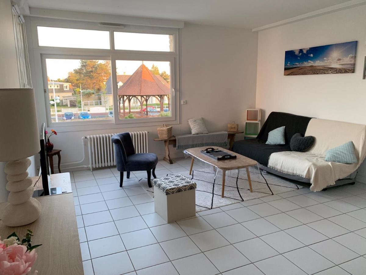 Les Alises Apartment Merville-Franceville-Plage Luaran gambar