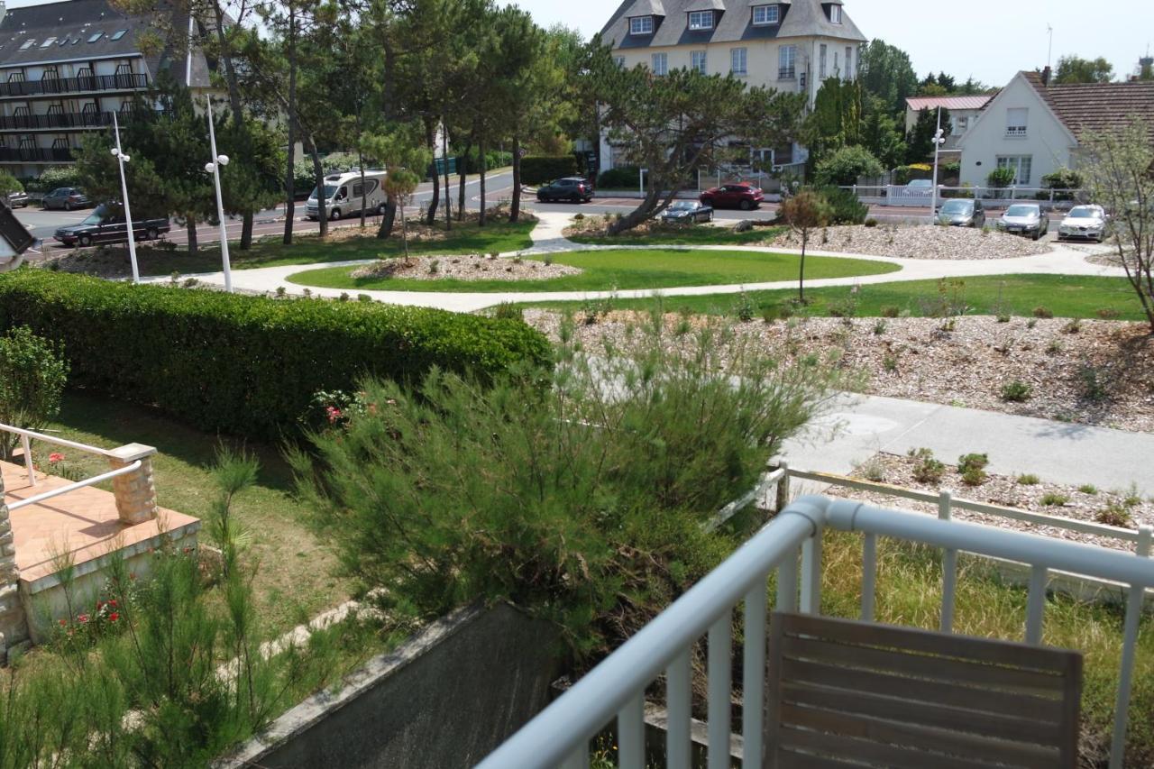 Les Alises Apartment Merville-Franceville-Plage Luaran gambar
